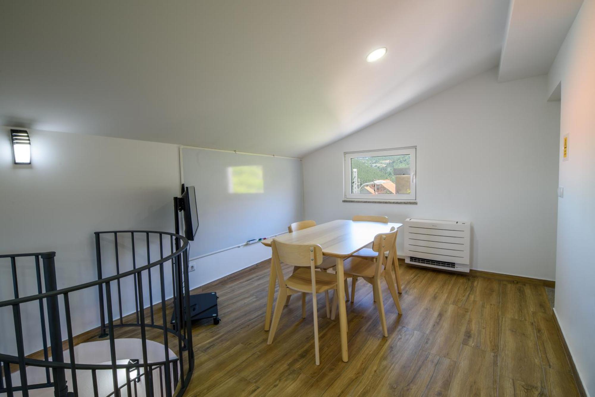 Casa Do Beco - Fabulous 3 Bedroom House With An Office, Seia, Serra Da Estrela Lapa dos Dinheiros Экстерьер фото